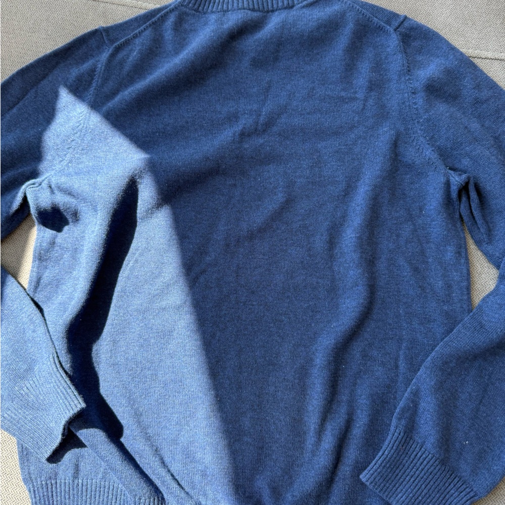 Vineyard Vines Navy Whale Sweater - Picture 3 of 3